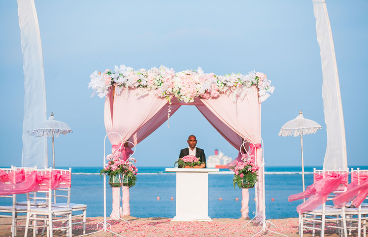 Beach wedding with the unobstructed beach as a background, Bali beach wedding venue