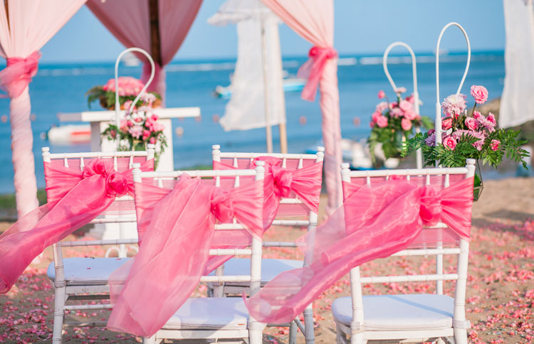 bali beach wedding, sand ceremony with the unobstructed beach as a background